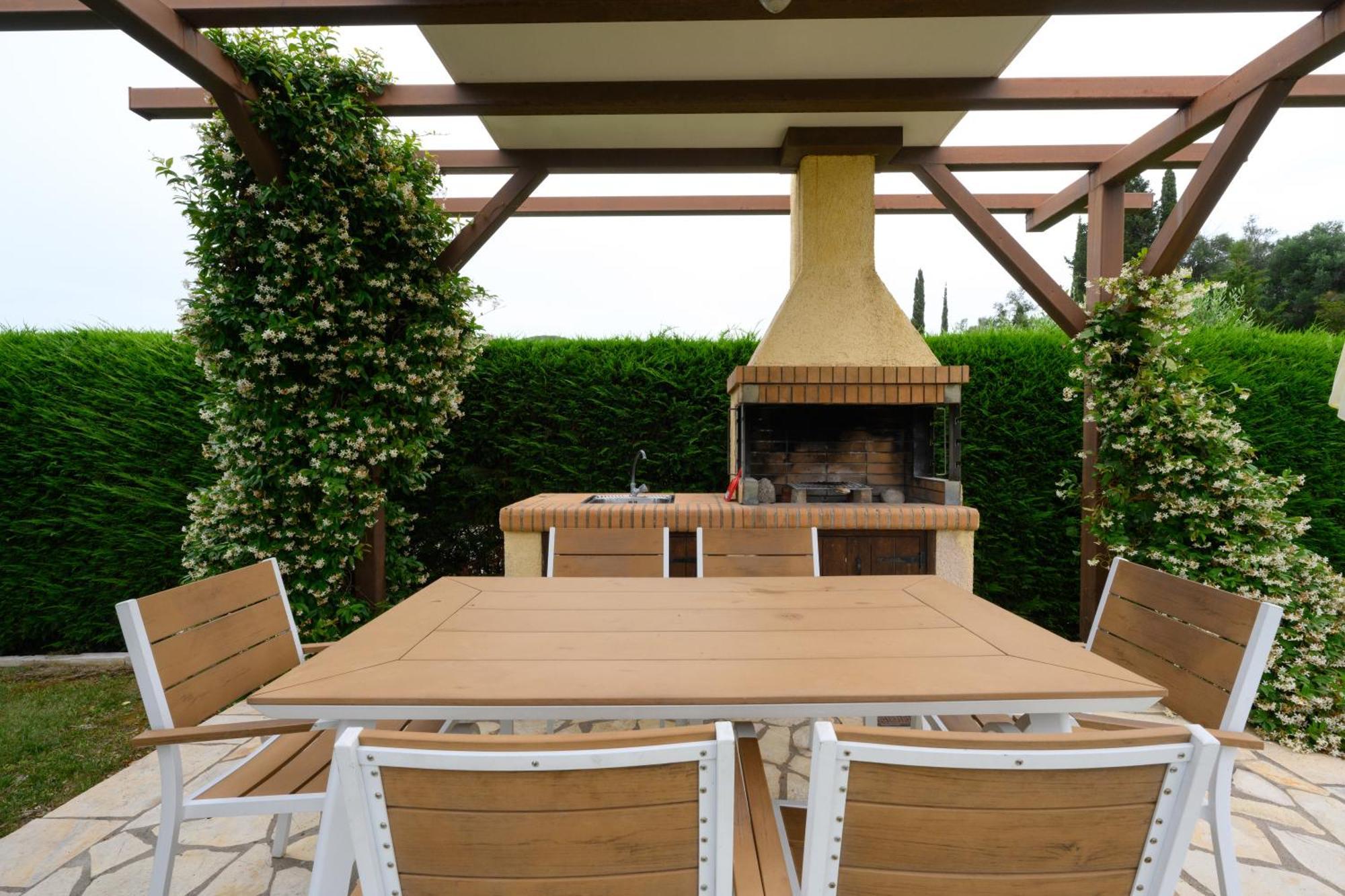 Mega Lithari Corfu Luxury Kavvadades