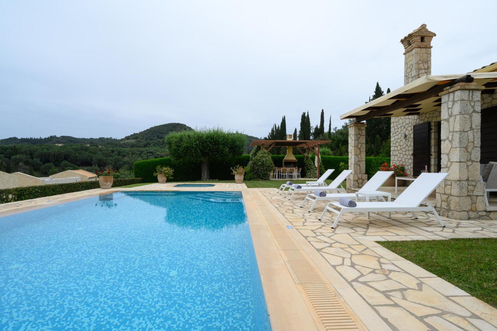 Mega Lithari Corfu Luxury * Kavvadades